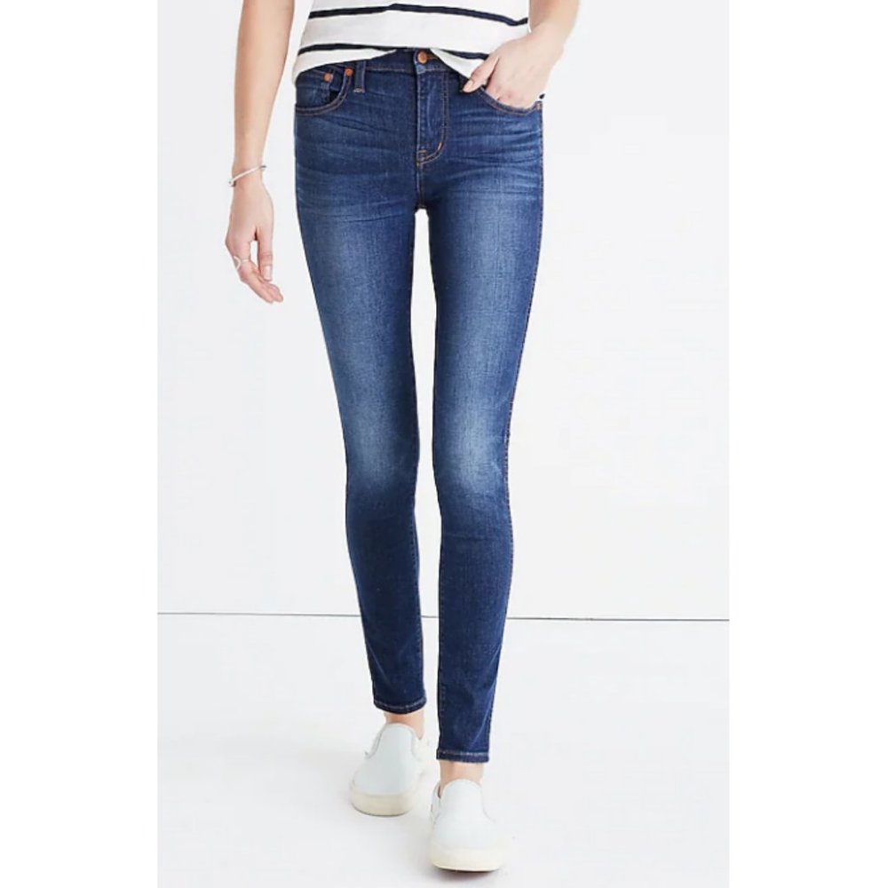 Madewell Women's Skinny Jeans in Dark Blue